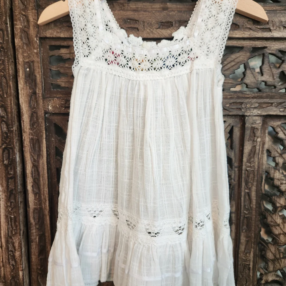 Bundle! 2 Handmade Embroidered White Sleeveless Dresses - Picture 6 of 10